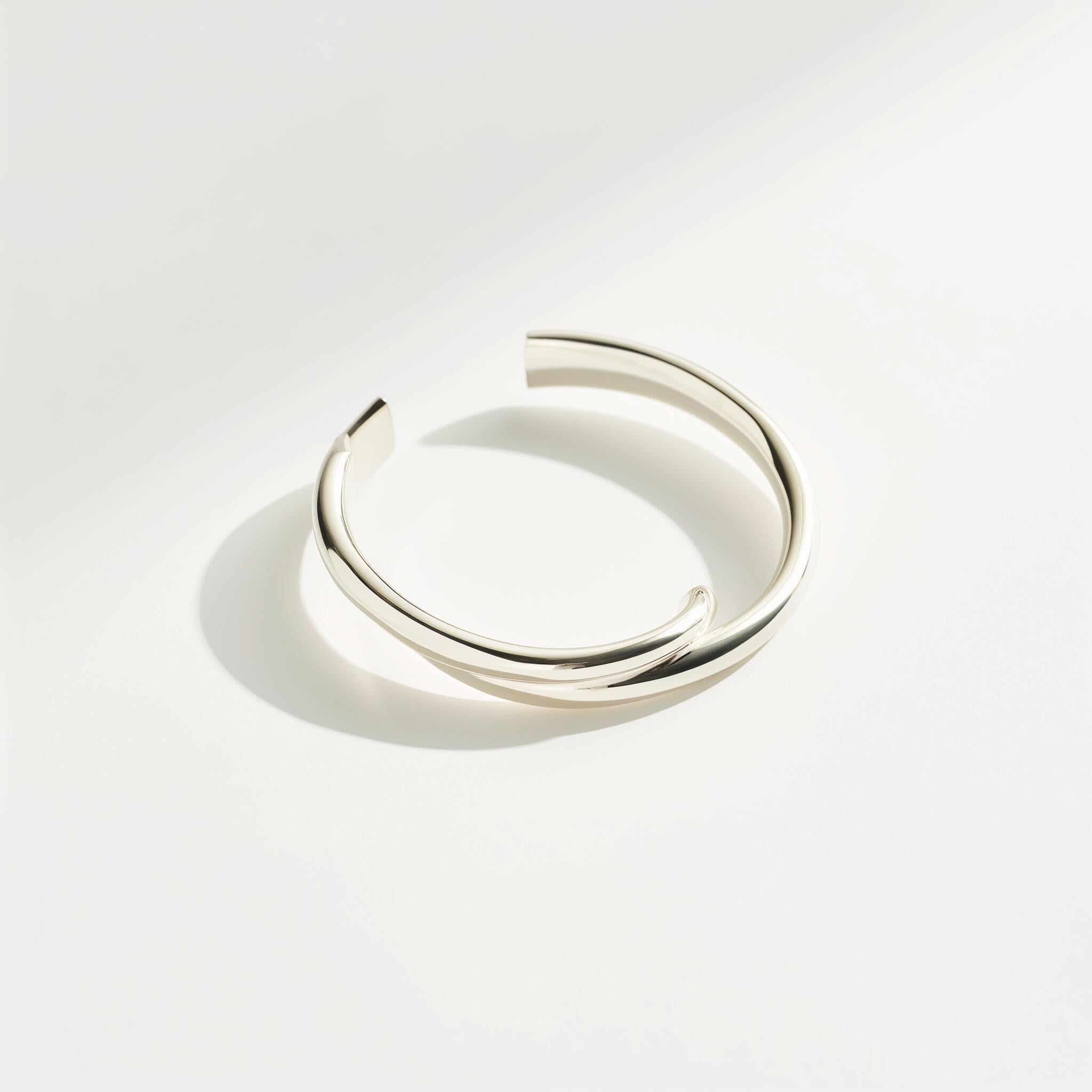 WOMEN RING